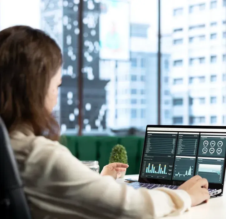 Home – industries tab: FinTech (mobile)